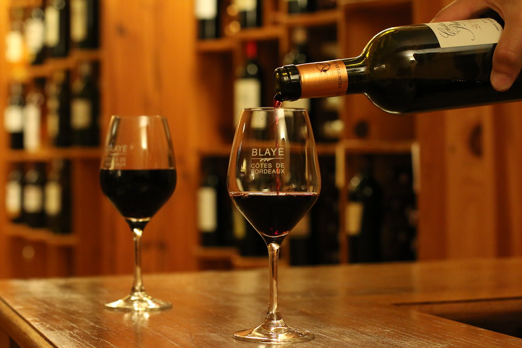 Vente de vin au profil des enfants des Cabris